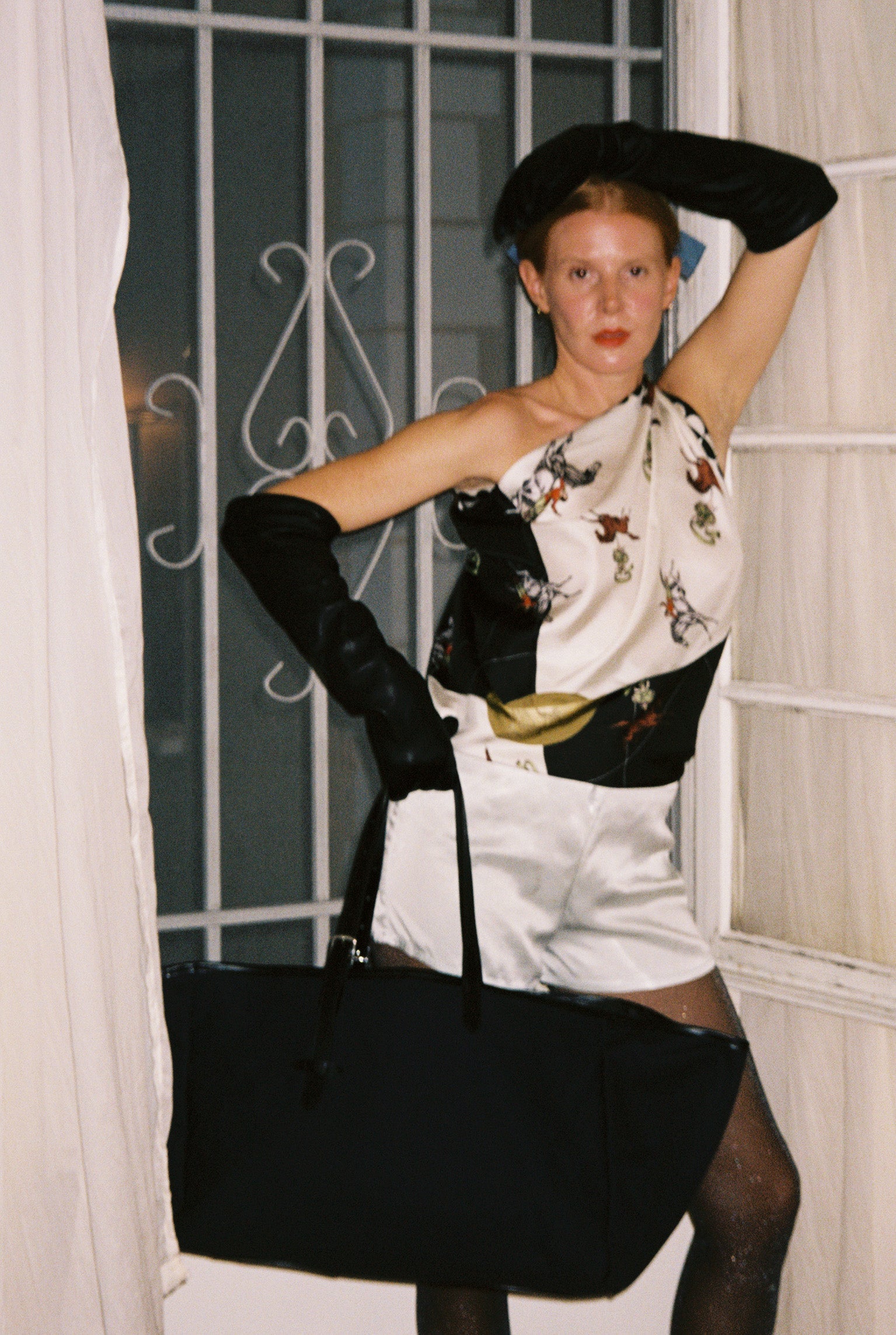 Leonora 18 Canvas Carryall