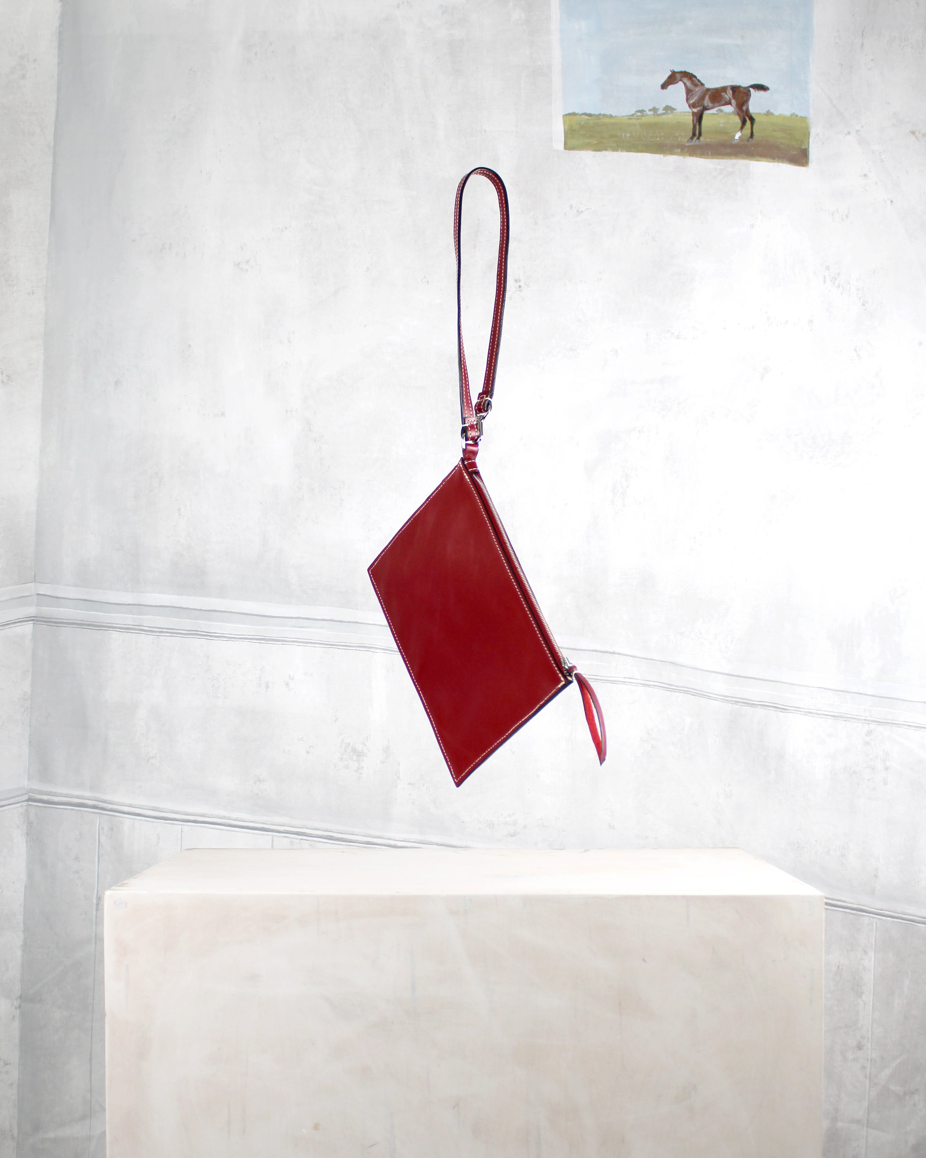 Pénélope Italian Leather Pouch - Cranberry side